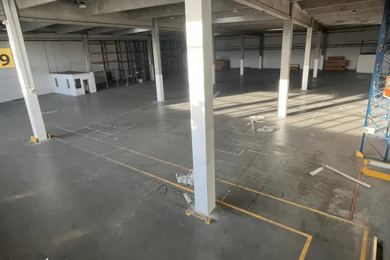 Raktár kiadó 3950 m2 Biatorbágy