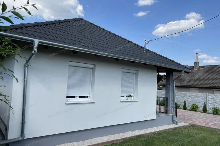 Eladó családi ház – Erdőkertes