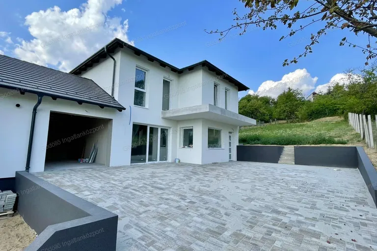 Eladó ikerház – Gödöllő