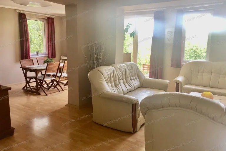 Eladó családi ház – Őrbottyán
