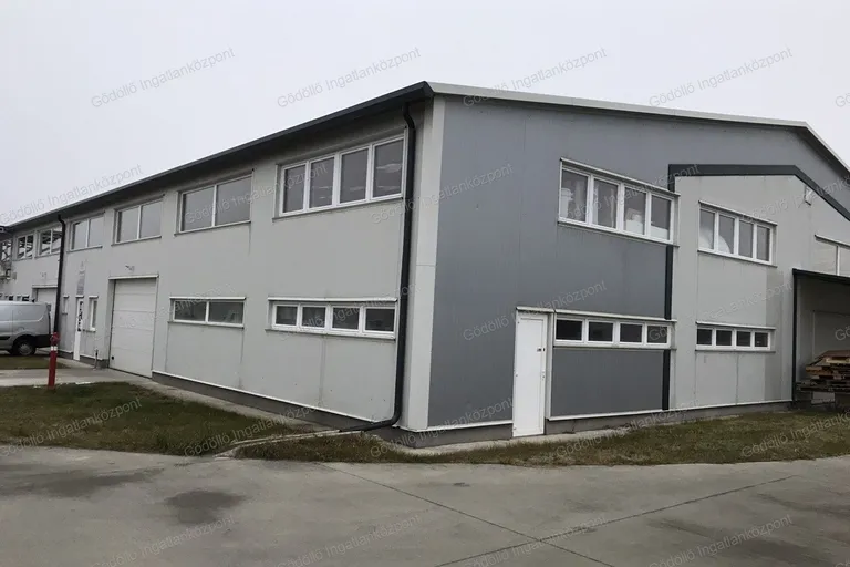 Kiadó műhely – Nagytarcsa