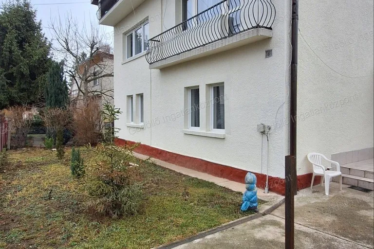 Eladó téglalakás – Gödöllő