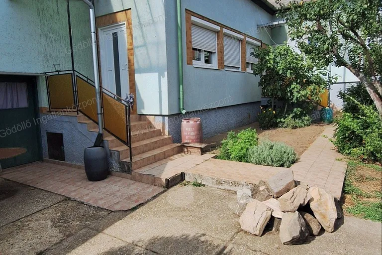 Eladó családi ház – Gödöllő
