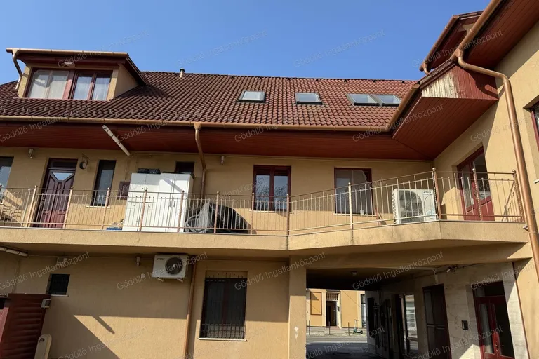 Eladó üzlethelyiség – Gödöllő