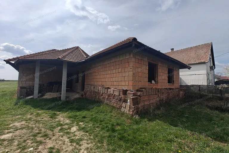 Eladó családi ház – Vácszentlászló