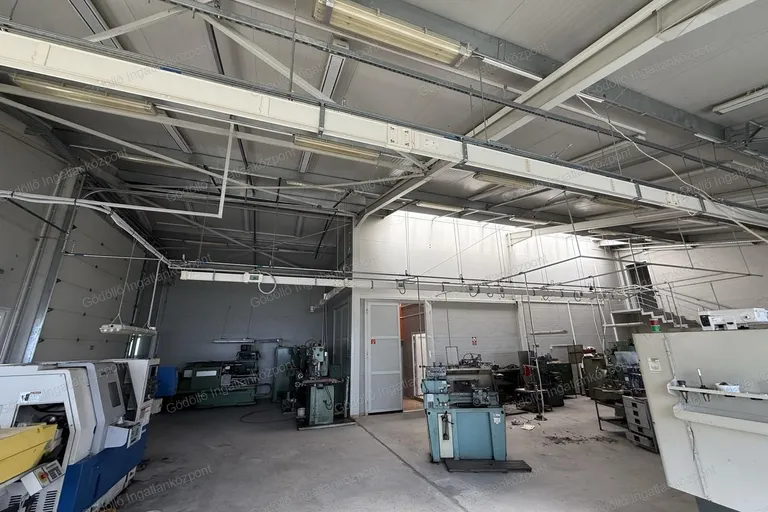 Eladó műhely – Gödöllő