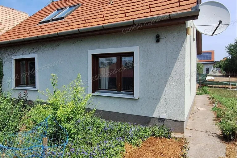 Eladó családi ház – Gödöllő