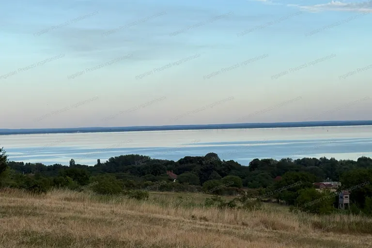 Eladó panorámás beépíthető külterület Balatonedericsen