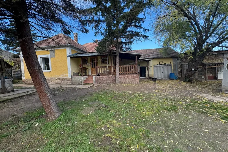 Eladó 3 szobás családi ház Mindszentkállán!