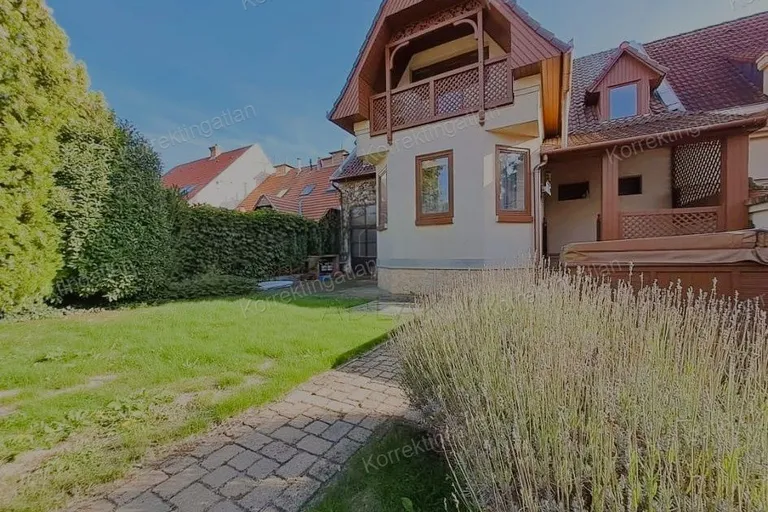 Eladó családi ház – Kecskemét