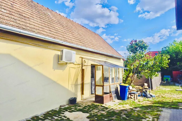 Eladó családi ház – Kecskemét