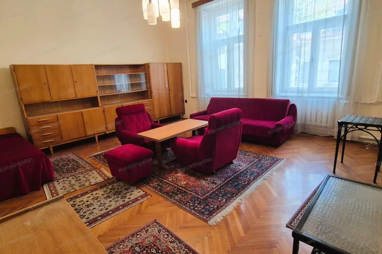 Eladó téglalakás – Kecskemét