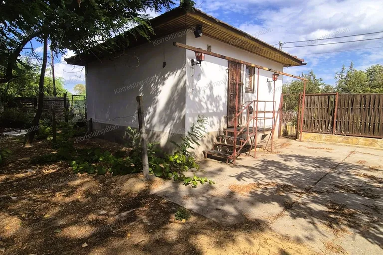 Eladó családi ház – Kecskemét