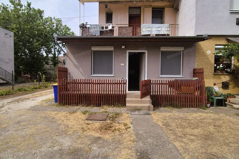 Eladó téglalakás – Kecskemét