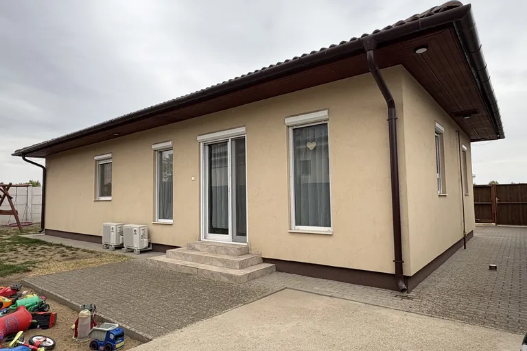 Modern, fiatalos, energiatakarékos