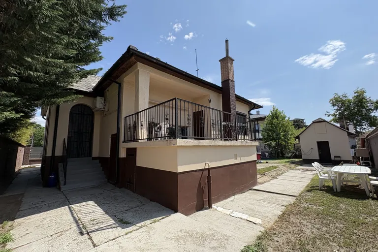 Kiváló lokációval a Villanegyedben