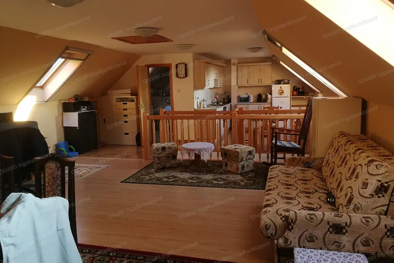 Kiadó téglalakás – Gödöllő