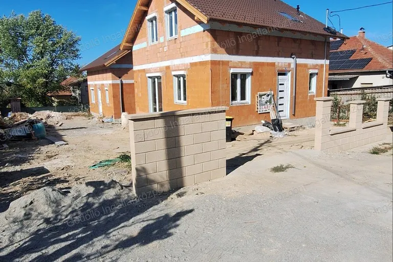 Eladó ikerház – Gödöllő