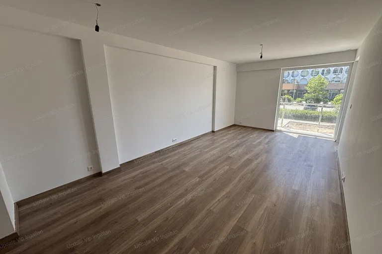 Siófok Ezüstpart/Széplak határán, új építésű, vízparti, panorámás, medencés lakás eladó!
