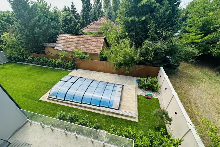 ZAMÁRDIBAN IGÉNYES PENTHOUSE LAKÁS, KONYHABÚTORRAL ELADÓ!
