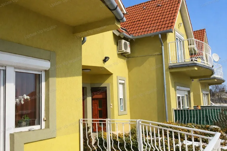 Eladó lakás Balatonfüred zöldövezetében – panorámás, erkélyes, befektetésnek is kiváló!