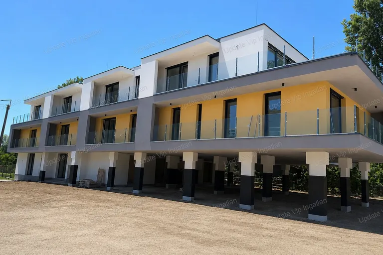 Modern új építésű lakások eladók a Balaton partján! ÁRCSÖKKENÉS!