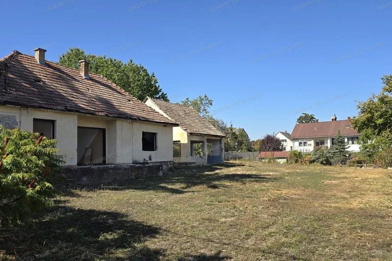 SIÓFOK–BALATONKILITI CSENDES, CSALÁDI HÁZAS RÉSZÉN ÉPÍTÉSI TELEK ELADÓ!