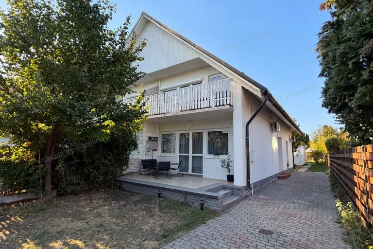 SIÓFOKON, NÉGY APARTMANOS INGATLAN ELADÓ!